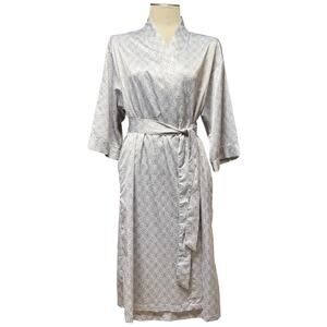 Cabernet by Sleep Sense Satin Wrap Robe Silver Gray White Medium